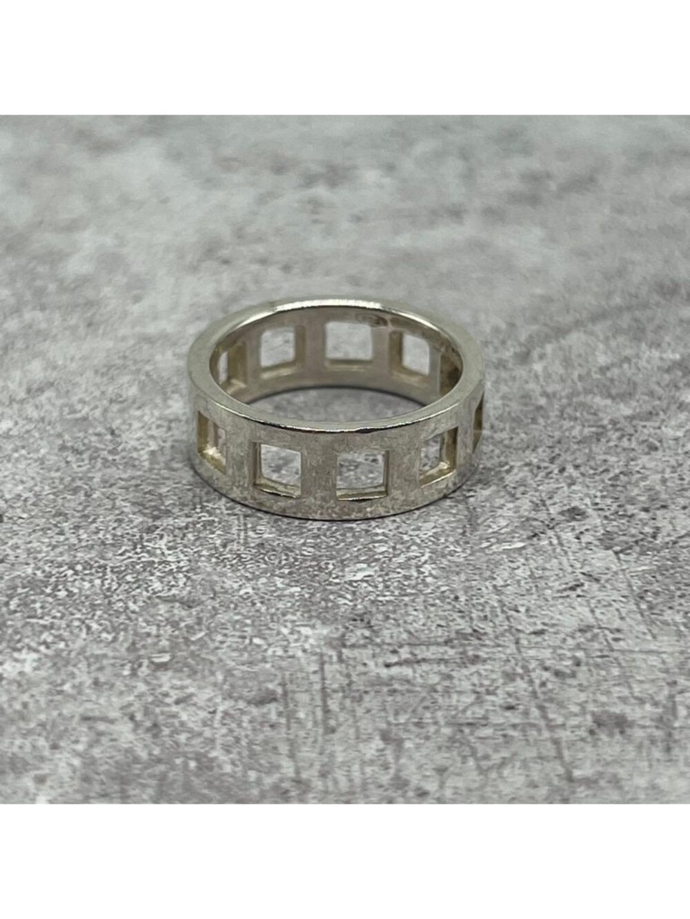 Gucci Open Square Ring Silver